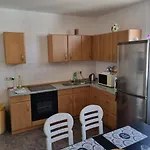 Apartment Neubeeren